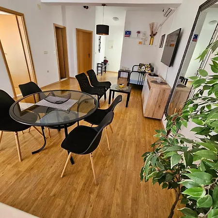Apartman Nikmar